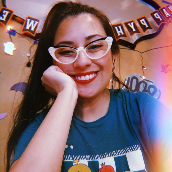 Meet your Posher, Bridgett Rex - Picture 1 of 6